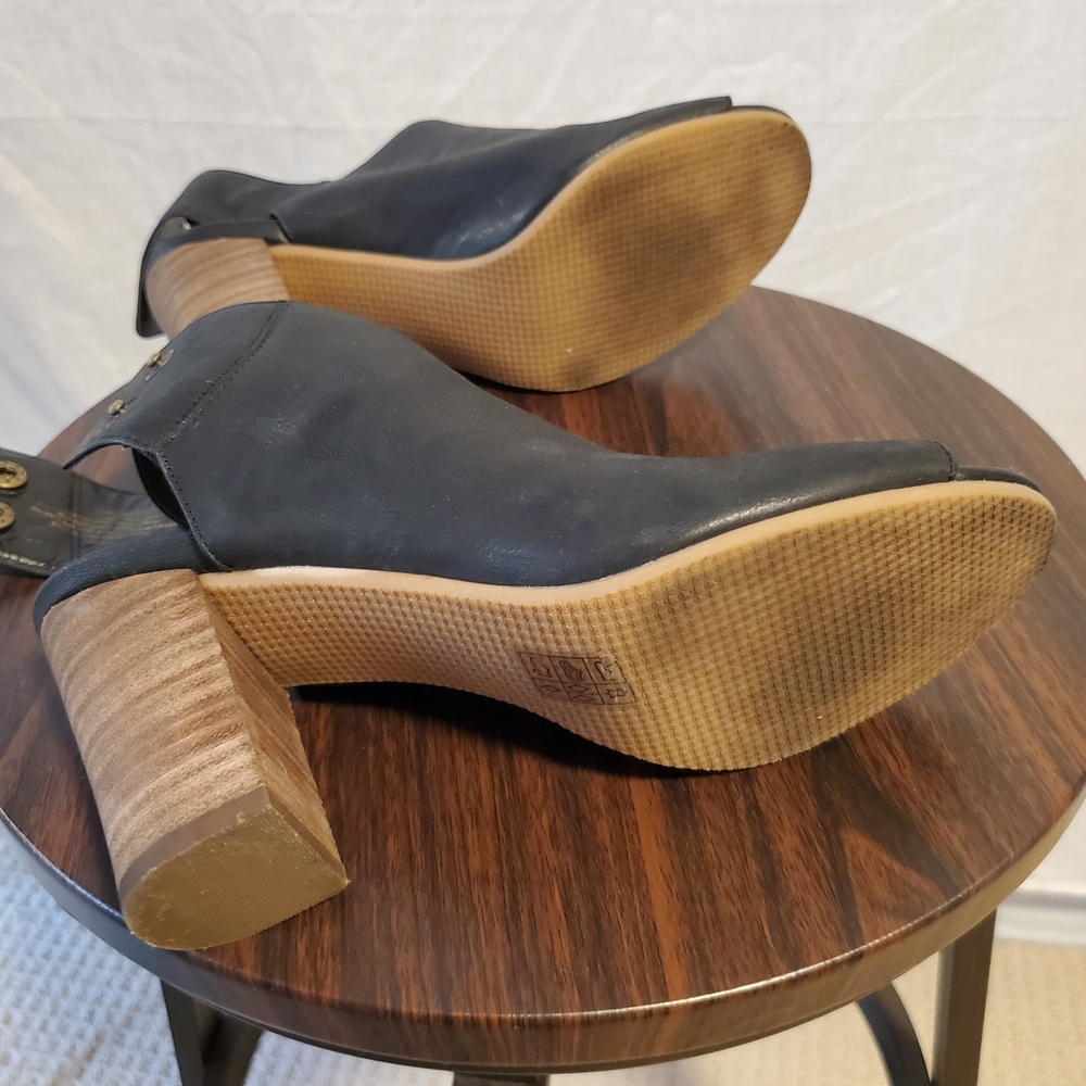 Nine West Black Peep-Toe Ankle Boots - Size 7.5 - Picture 8 of 10